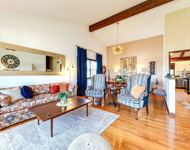 2042 S Goebbert Road - Photo Thumbnail 15