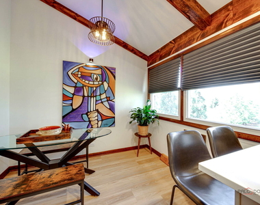 2042 S Goebbert Road - Photo Thumbnail 10