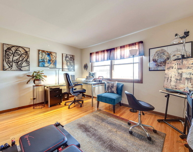 2042 S Goebbert Road - Photo Thumbnail 24