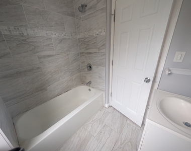 9211 S Laflin Street - Photo Thumbnail 9