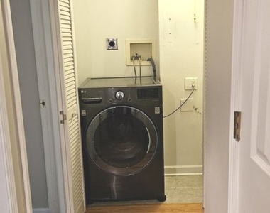 10s771 Clarendon Hills Road - Photo Thumbnail 16