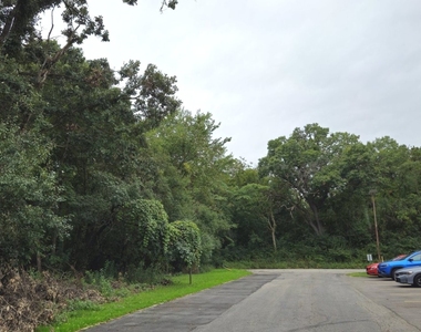 10s771 Clarendon Hills Road - Photo Thumbnail 20