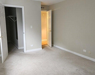 10s771 Clarendon Hills Road - Photo Thumbnail 13