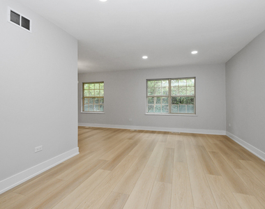 8161 W Orchard Drive - Photo Thumbnail 8