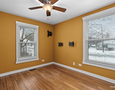 628 Illinois Street - Photo Thumbnail 9
