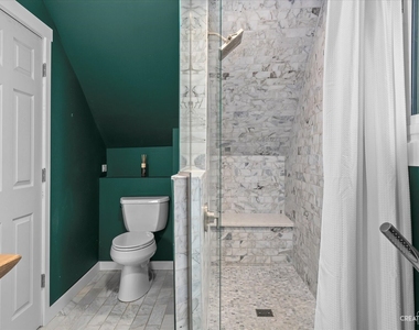 628 Illinois Street - Photo Thumbnail 16