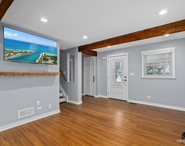 628 Illinois Street - Photo Thumbnail 3