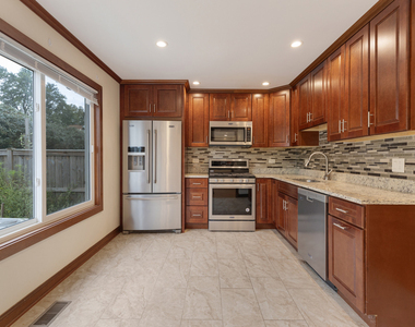 663 Acadia Bay - Photo Thumbnail 8