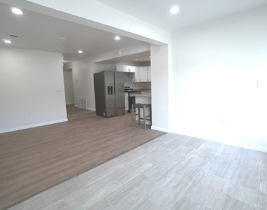 5801 Juniper Avenue - Photo Thumbnail 8