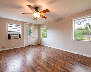 7110 Mchenry Street - Photo Thumbnail 3