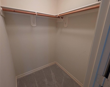 5302 Blossom Street - Photo Thumbnail 8