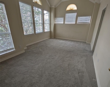5302 Blossom Street - Photo Thumbnail 45