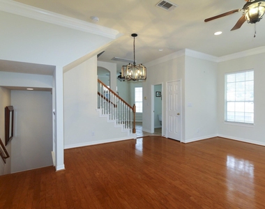 5302 Blossom Street - Photo Thumbnail 11
