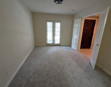 5302 Blossom Street - Photo Thumbnail 7