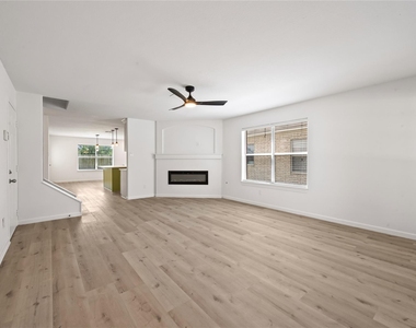 22511 Sweetglen Court - Photo Thumbnail 24