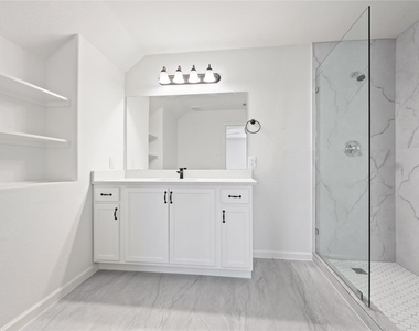 22511 Sweetglen Court - Photo Thumbnail 14