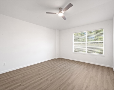 22511 Sweetglen Court - Photo Thumbnail 25