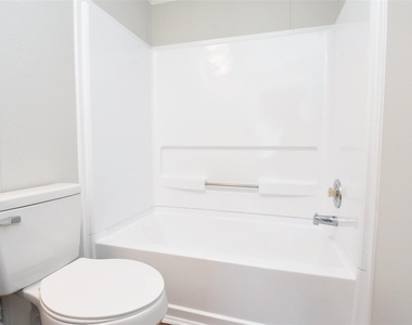 12767 Roy Harris Loop - Photo Thumbnail 14