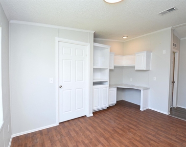 12767 Roy Harris Loop - Photo Thumbnail 18