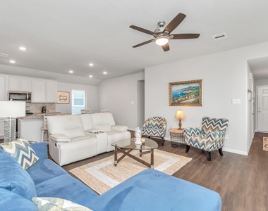 6842 Scarlet Sagebrush Street - Photo Thumbnail 4