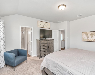 6842 Scarlet Sagebrush Street - Photo Thumbnail 18