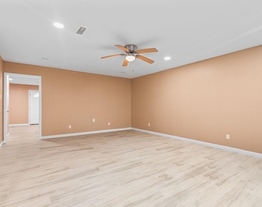 6711 Biggs Court - Photo Thumbnail 3