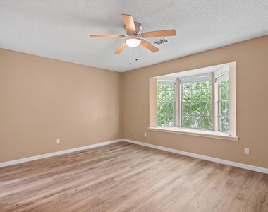 6711 Biggs Court - Photo Thumbnail 10