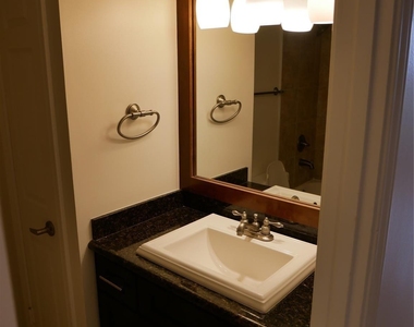 3525 Sage Road - Photo Thumbnail 11