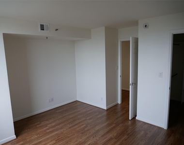 3525 Sage Road - Photo Thumbnail 7