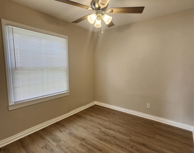 138 W Marion - Photo Thumbnail 7