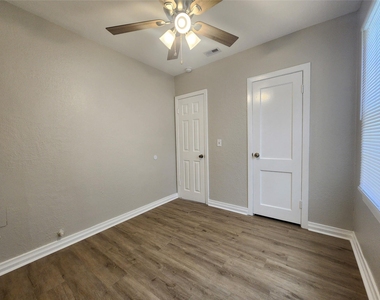 138 W Marion - Photo Thumbnail 8