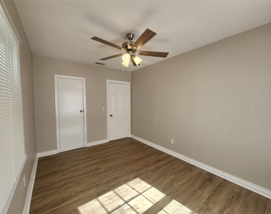 138 W Marion - Photo Thumbnail 6
