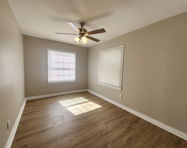 138 W Marion - Photo Thumbnail 5