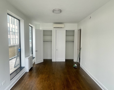  West 55th Street - Photo Thumbnail 1
