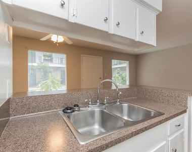 1401 Kipling - Photo Thumbnail 8