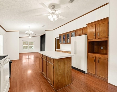 26410 Country Woods Trail - Photo Thumbnail 10