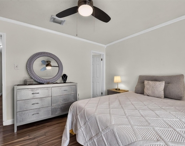 4923 Parkland Street - Photo Thumbnail 14