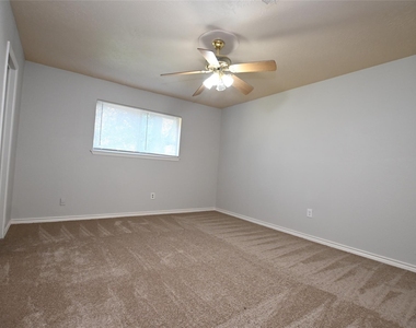 4615 Fitzwater Drive - Photo Thumbnail 13