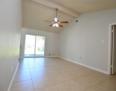 4615 Fitzwater Drive - Photo Thumbnail 3