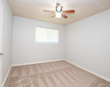 4615 Fitzwater Drive - Photo Thumbnail 10