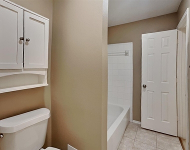 16442 Redbud Berry Lane - Photo Thumbnail 18