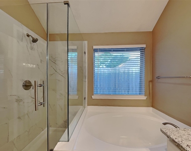 16442 Redbud Berry Lane - Photo Thumbnail 8