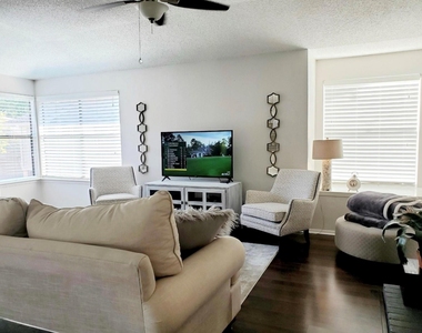 2711 Grants Lake Boulevard - Photo Thumbnail 3