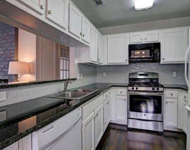 2711 Grants Lake Boulevard - Photo Thumbnail 4