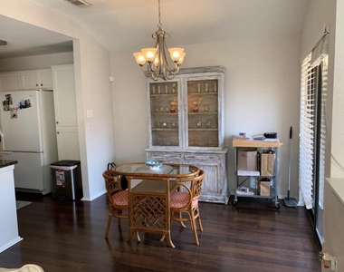 2711 Grants Lake Boulevard - Photo Thumbnail 5