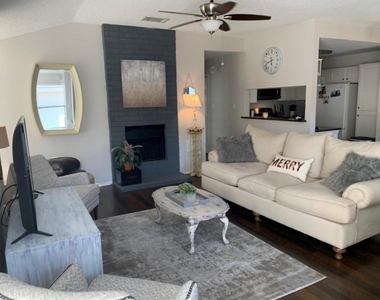 2711 Grants Lake Boulevard - Photo Thumbnail 2