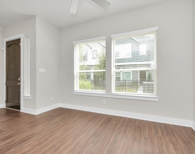 755 Strawberry Pines Court - Photo Thumbnail 14