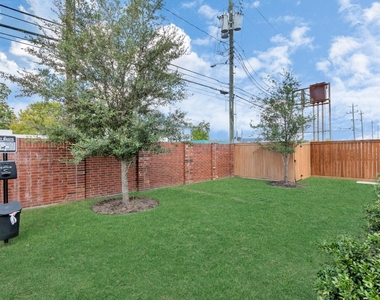 755 Strawberry Pines Court - Photo Thumbnail 5