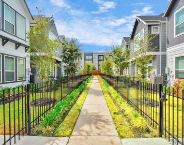 755 Strawberry Pines Court - Photo Thumbnail 4
