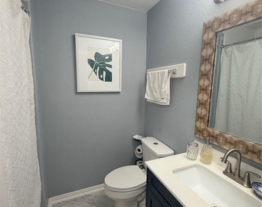 118 Highland Street - Photo Thumbnail 7